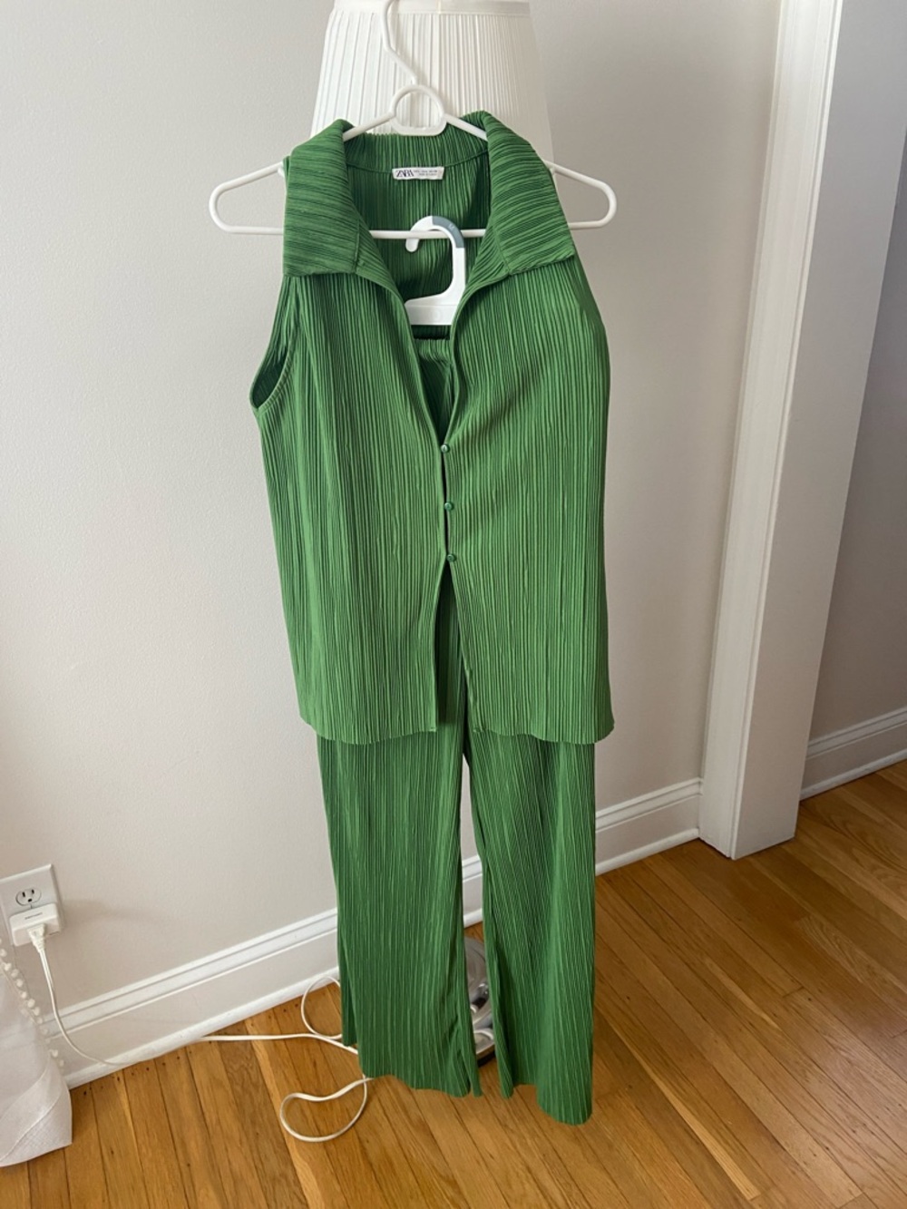 Zara Sleeveless Green Pleated Wide-Leg pant and top  set
